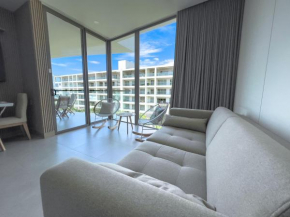 Apartment next to the beach